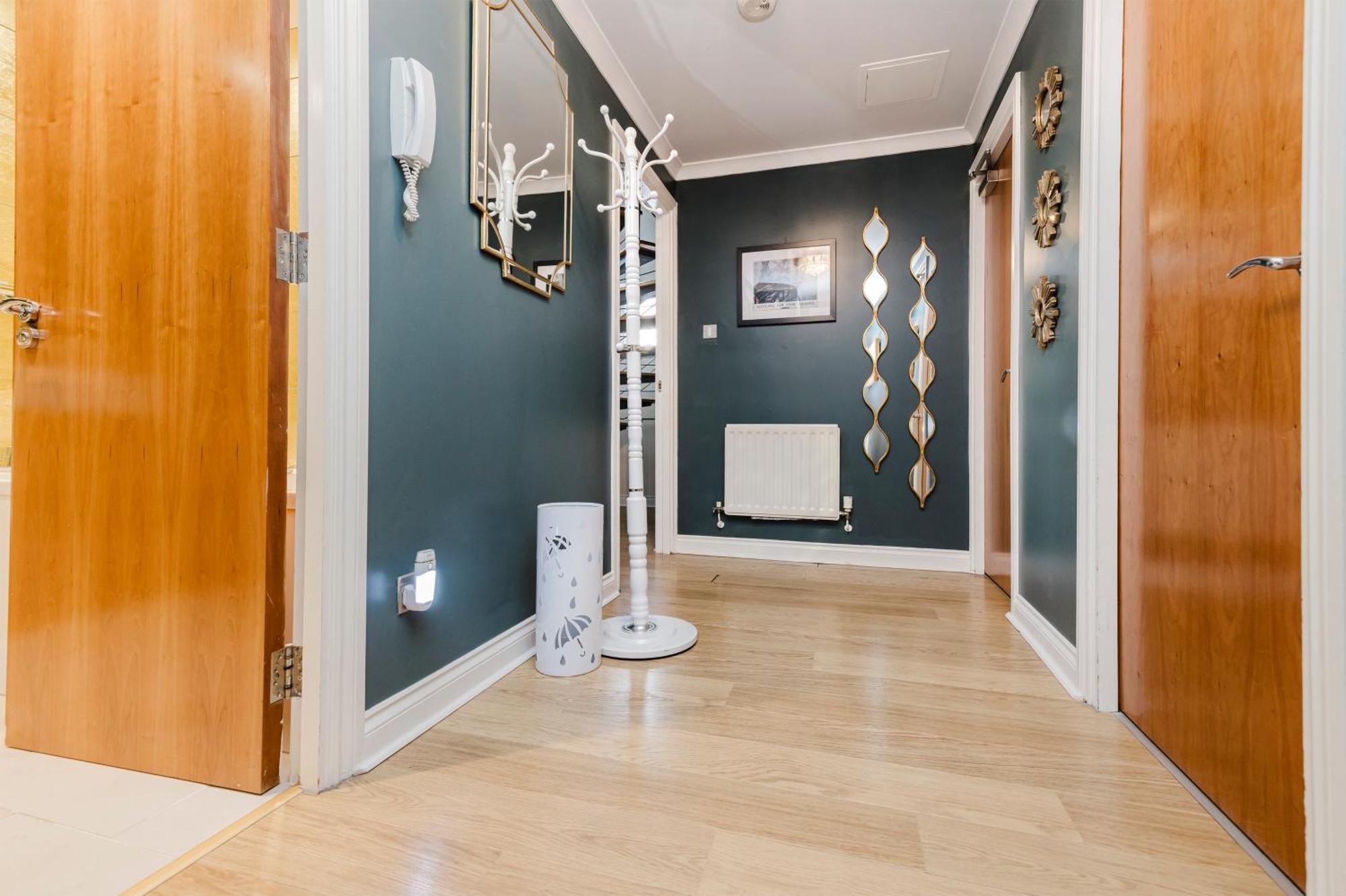 Joivy Stylish Apartment With Balcony In Old Town Эдинбург Экстерьер фото