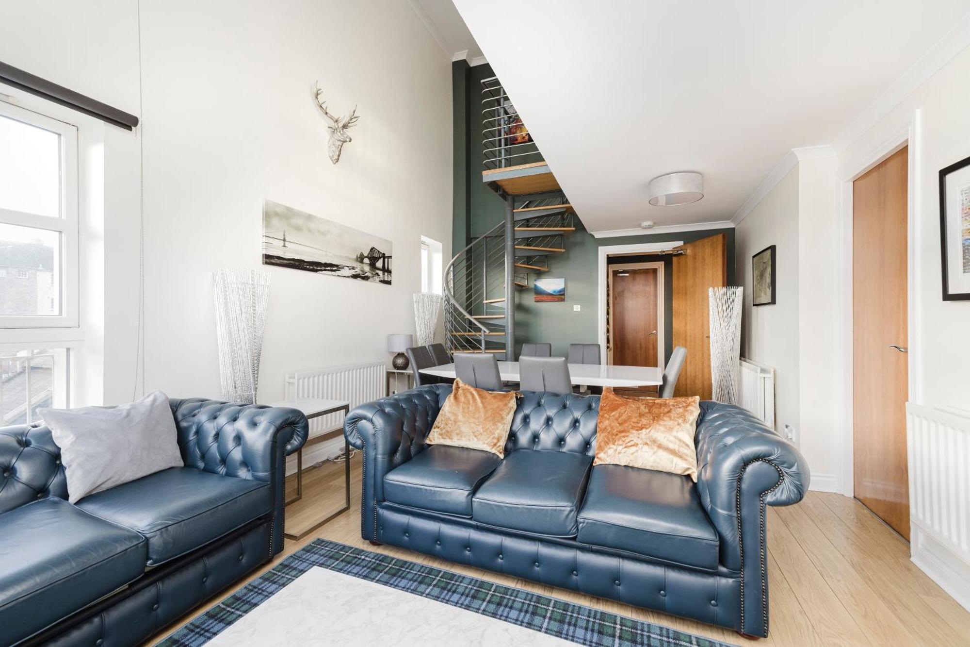 Joivy Stylish Apartment With Balcony In Old Town Эдинбург Экстерьер фото